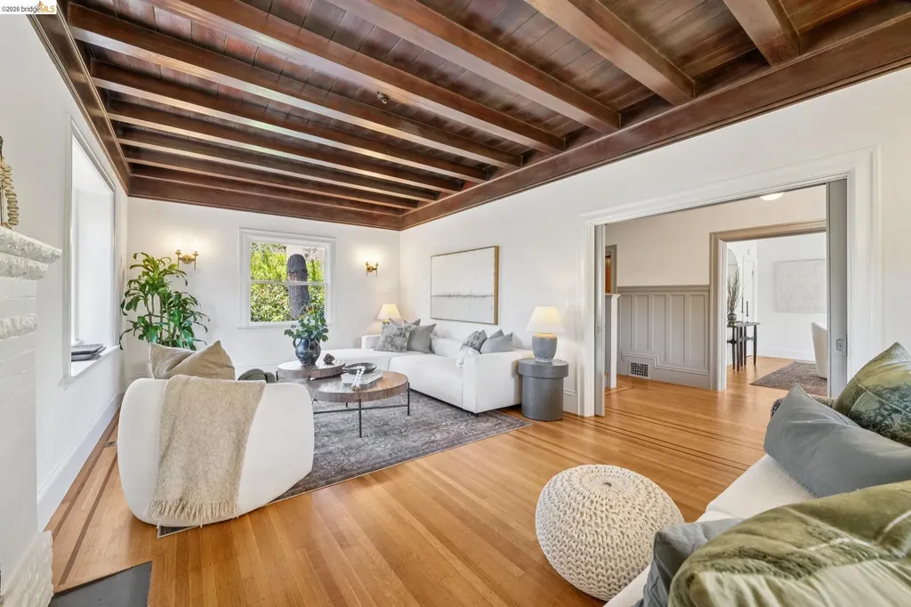15 Blair Avenue Piedmont CA 94611