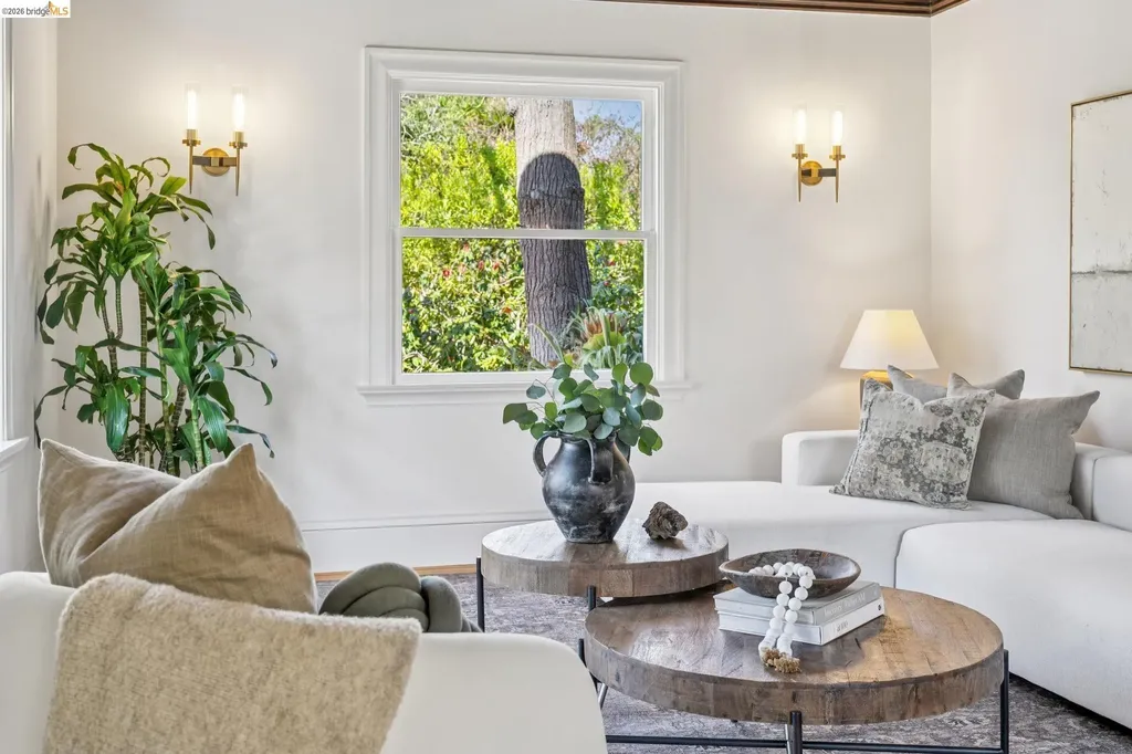 15 Blair Avenue Piedmont CA 94611