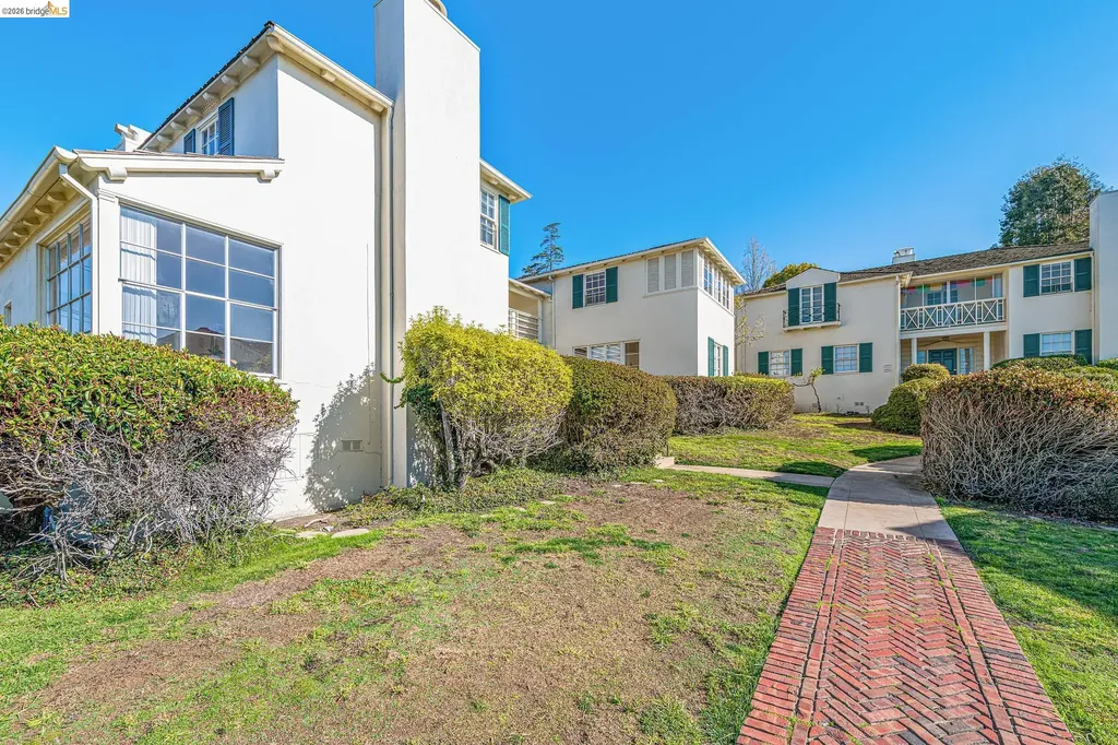 1739 Spruce Street Berkeley CA 94709