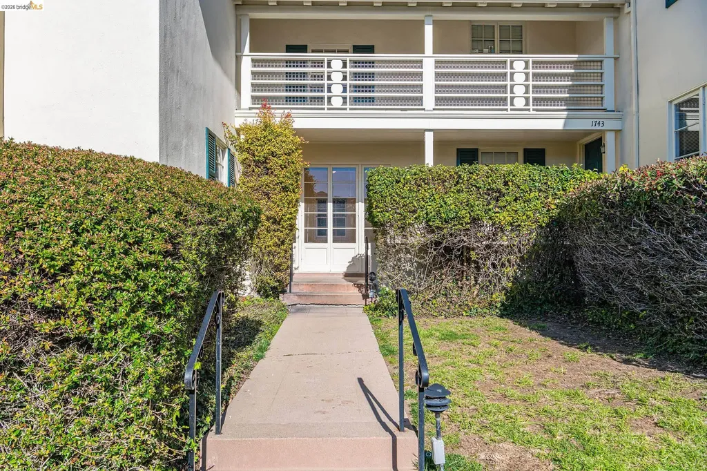 1739 Spruce Street Berkeley CA 94709
