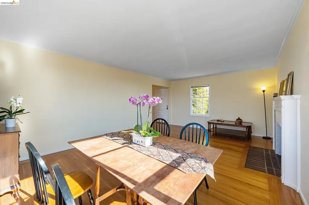 1739 Spruce Street Berkeley CA 94709