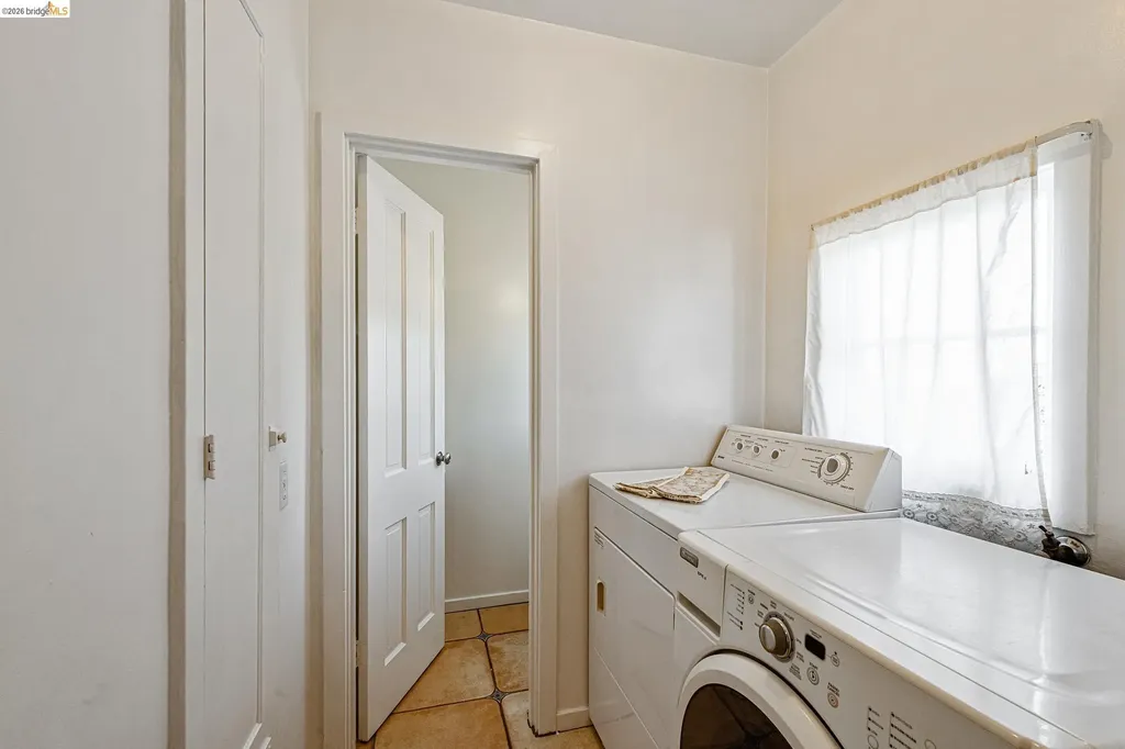 1739 Spruce Street Berkeley CA 94709