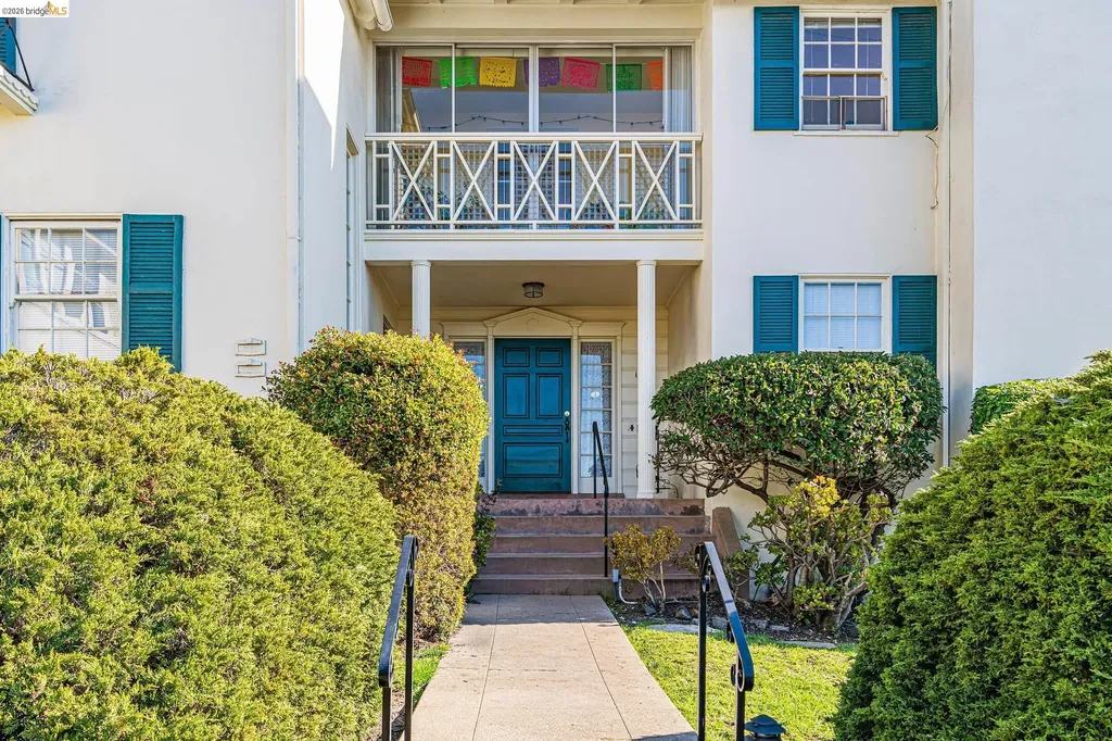 1739 Spruce Street Berkeley CA 94709