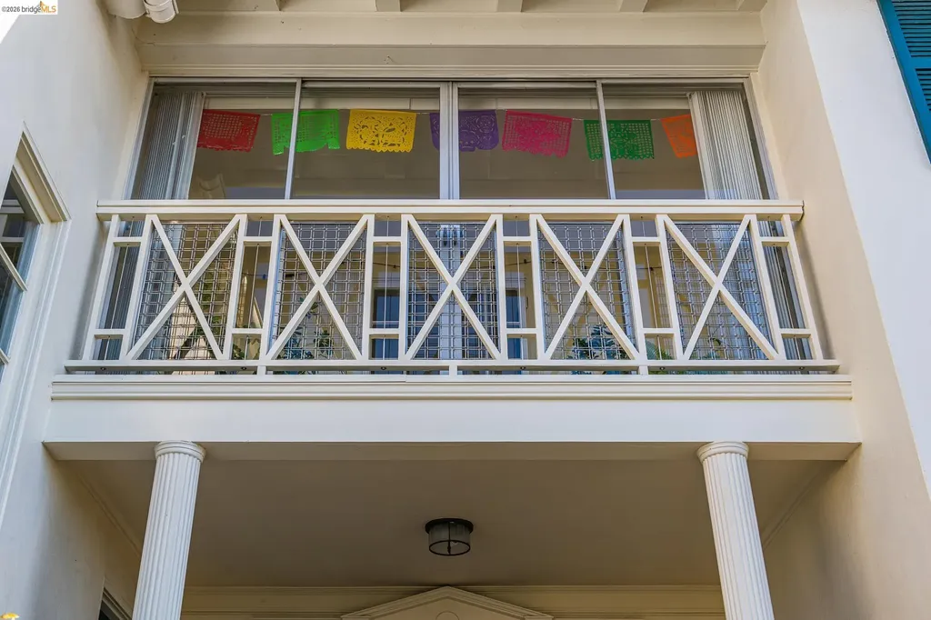 1739 Spruce Street Berkeley CA 94709