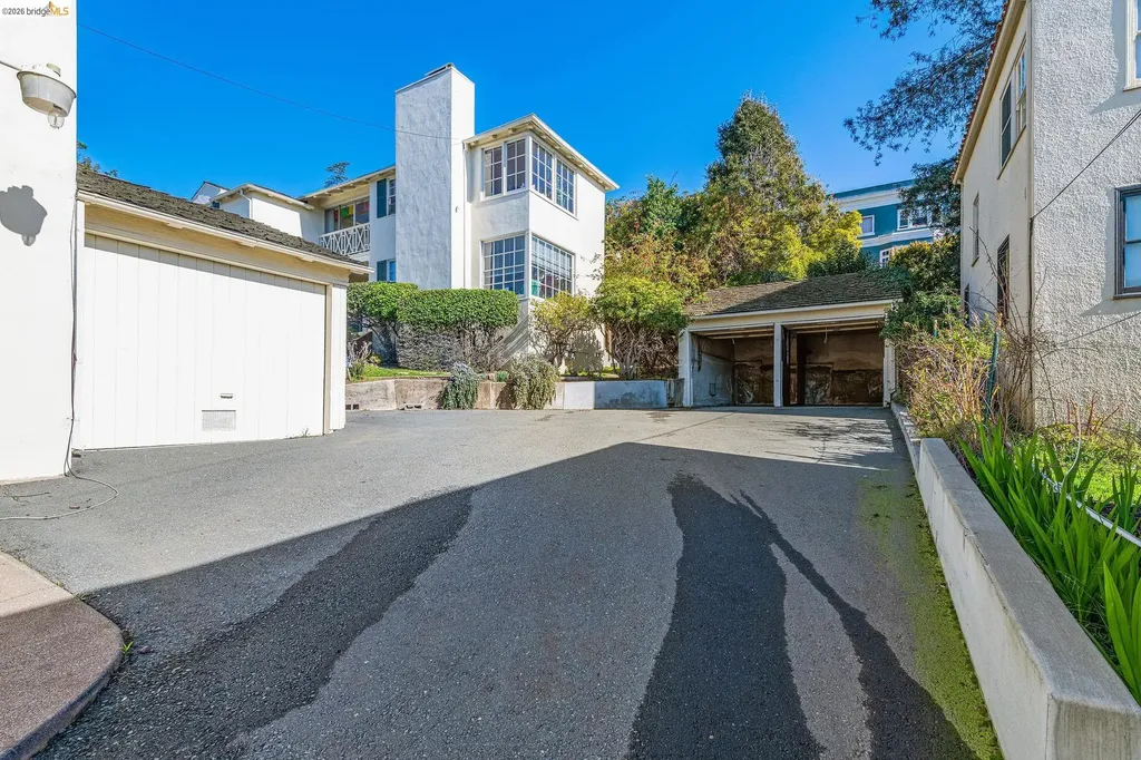 1739 Spruce Street Berkeley CA 94709
