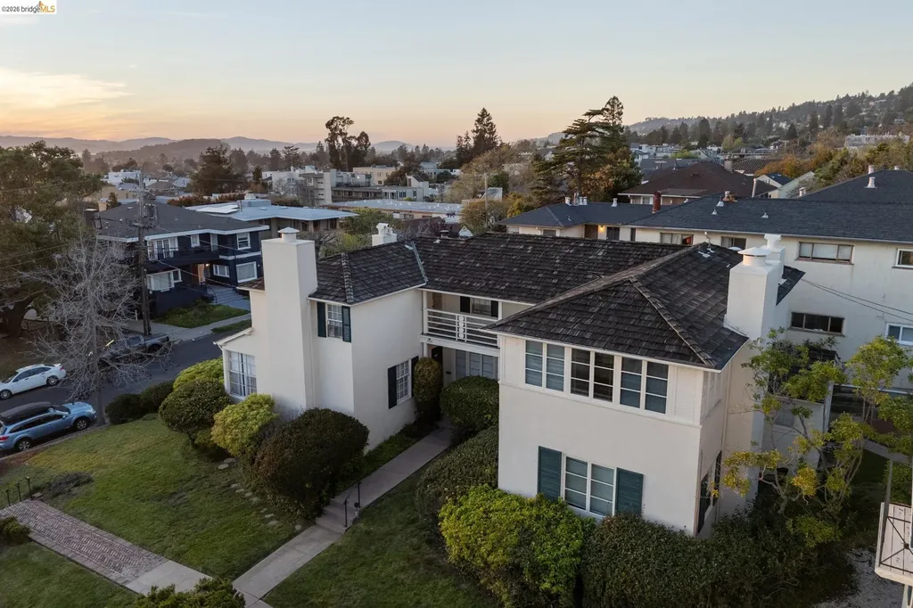 1739 Spruce Street Berkeley CA 94709