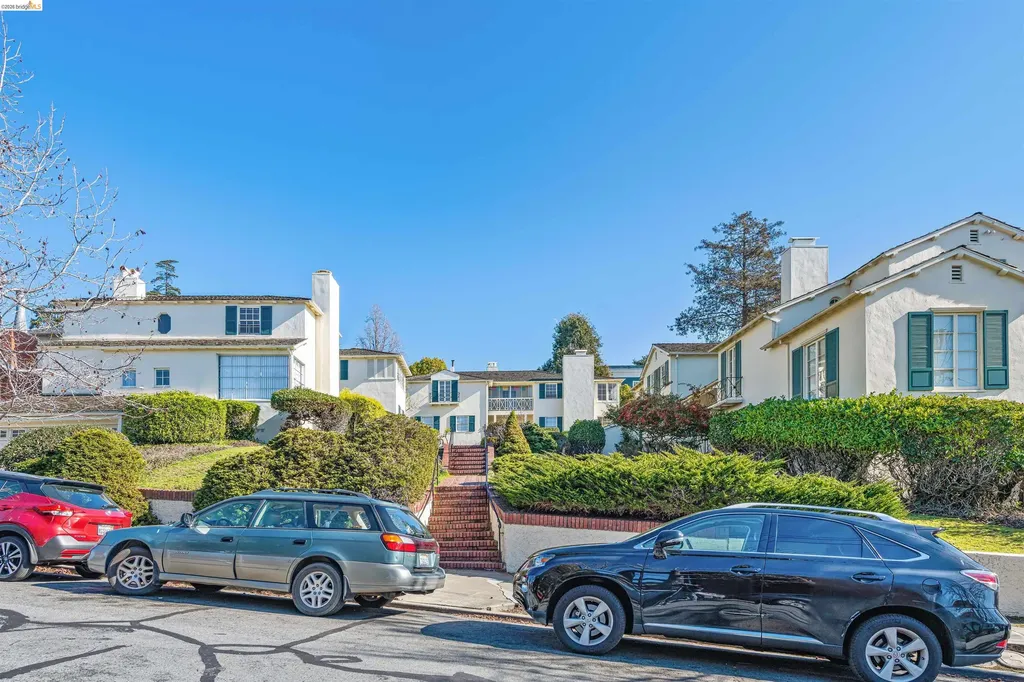 1739 Spruce Street Berkeley CA 94709