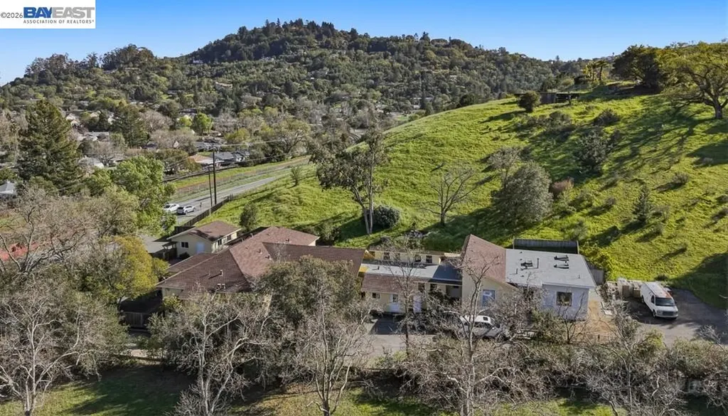 179 Los Ranchitos Road San Rafael CA 94903