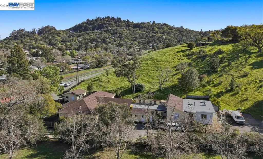 179 Los Ranchitos Road San Rafael CA 94903