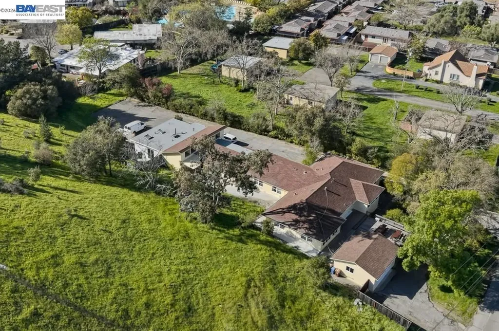 179 Los Ranchitos Road San Rafael CA 94903