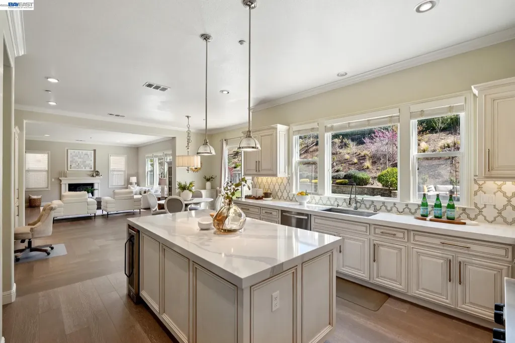 130 Arundel Drive Hayward CA 94542