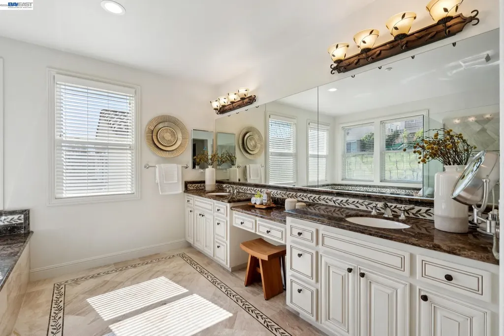 130 Arundel Drive Hayward CA 94542