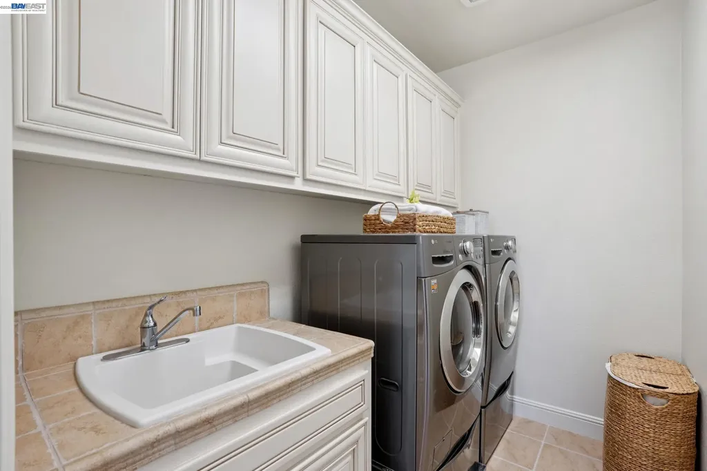 130 Arundel Drive Hayward CA 94542