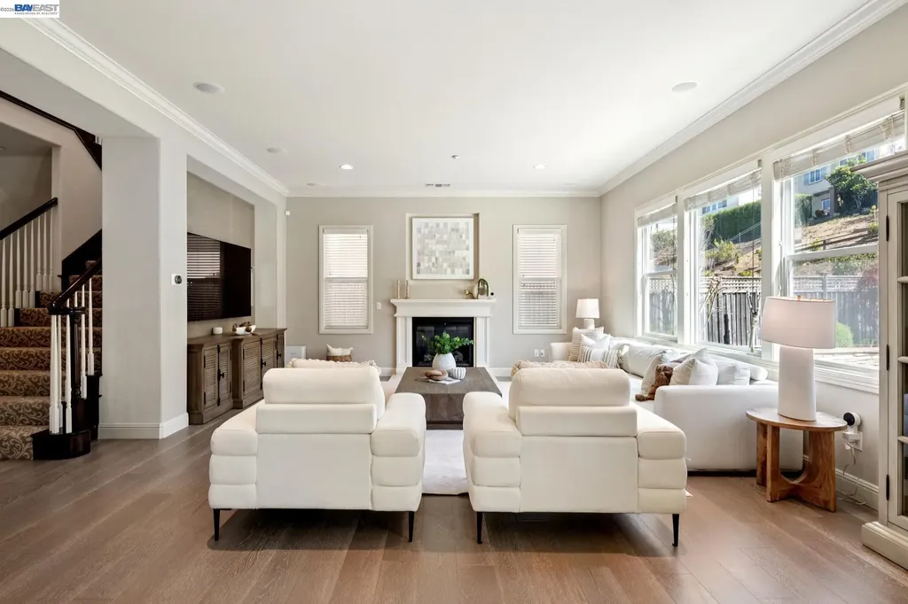 130 Arundel Drive Hayward CA 94542
