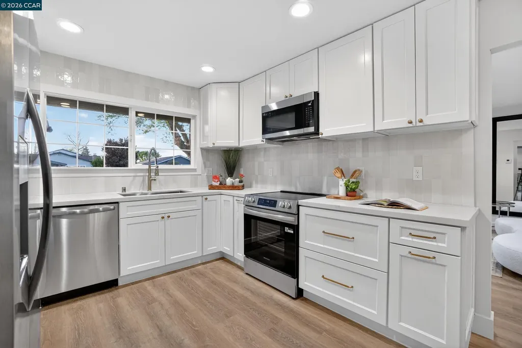 1590 Laverne Way Concord CA 94521
