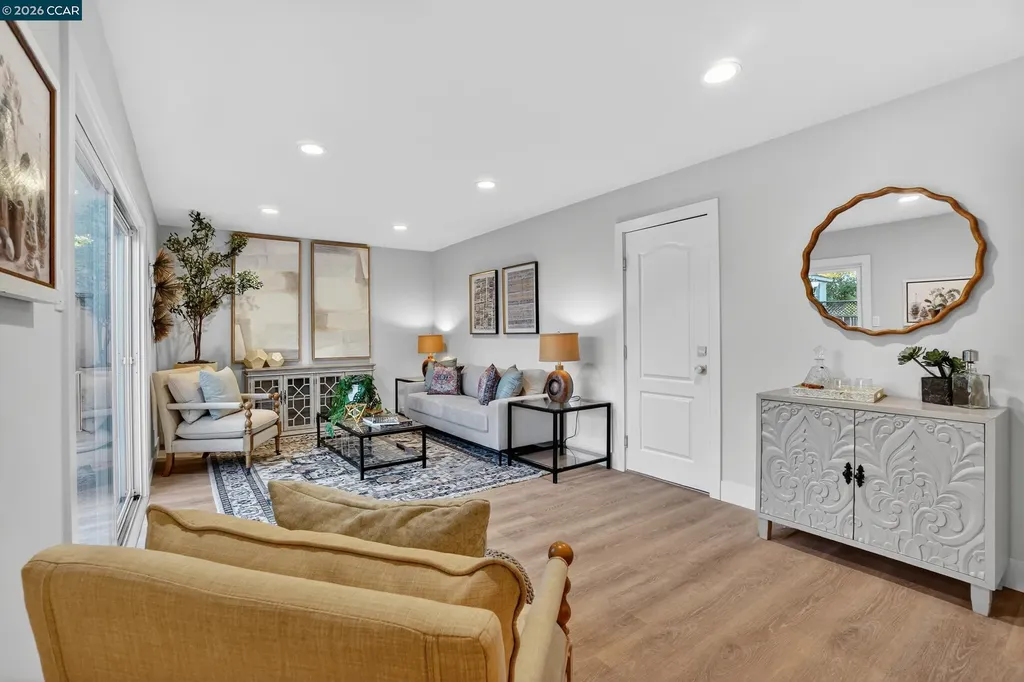 1590 Laverne Way Concord CA 94521