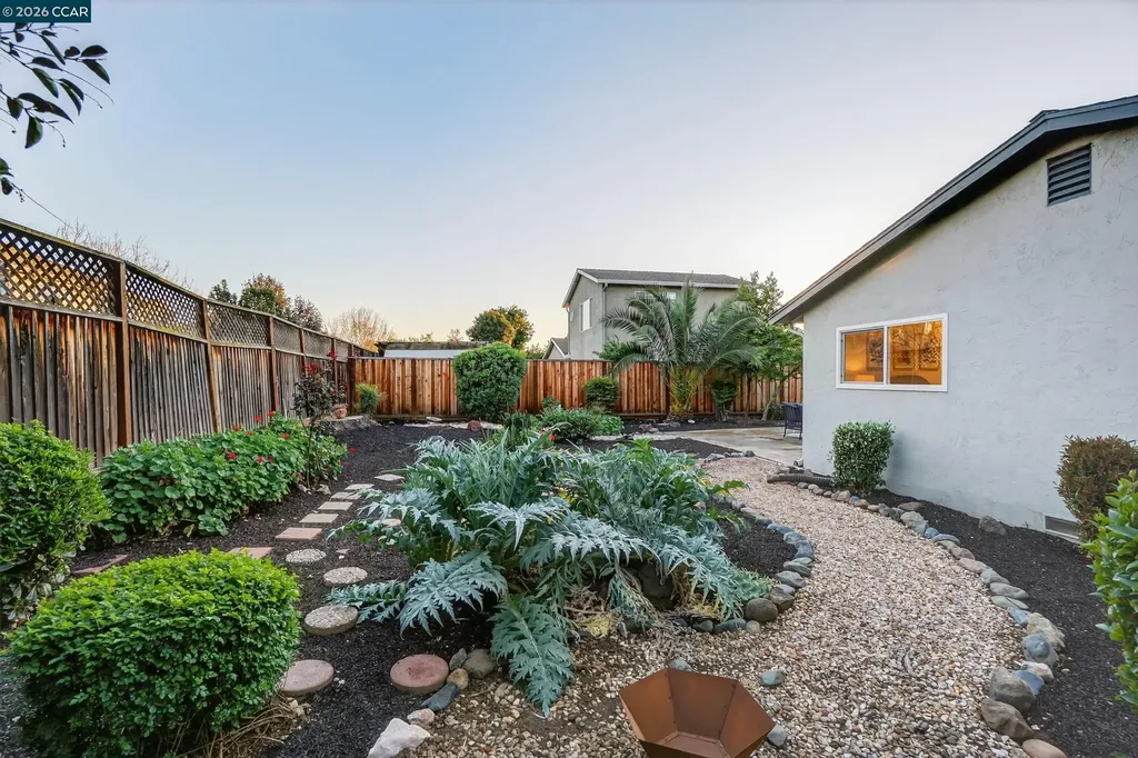 1590 Laverne Way Concord CA 94521
