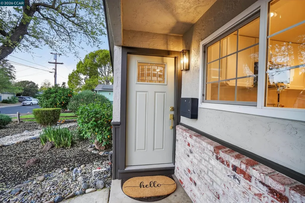 1590 Laverne Way Concord CA 94521