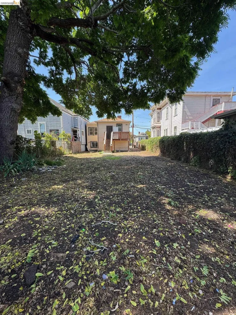 1626 12th Street Oakland CA 94607
