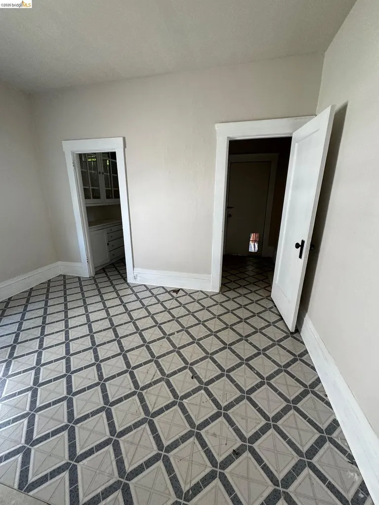 1626 12th Street Oakland CA 94607