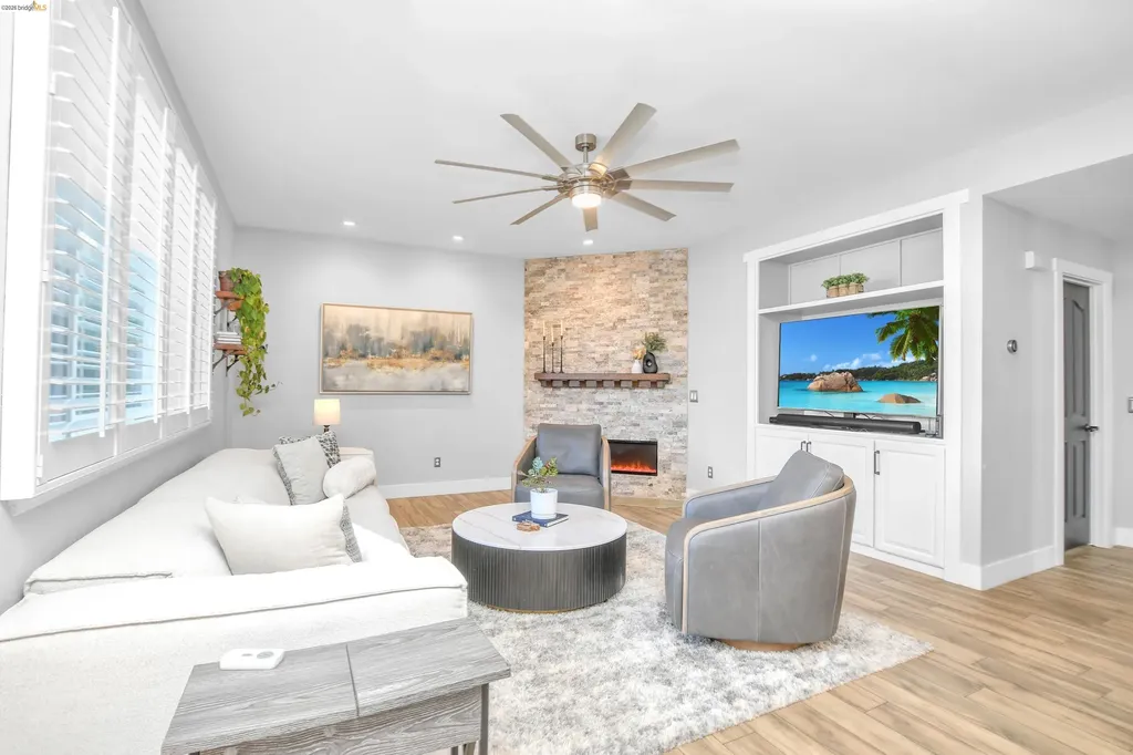 2037 Newton Drive Brentwood CA 94513