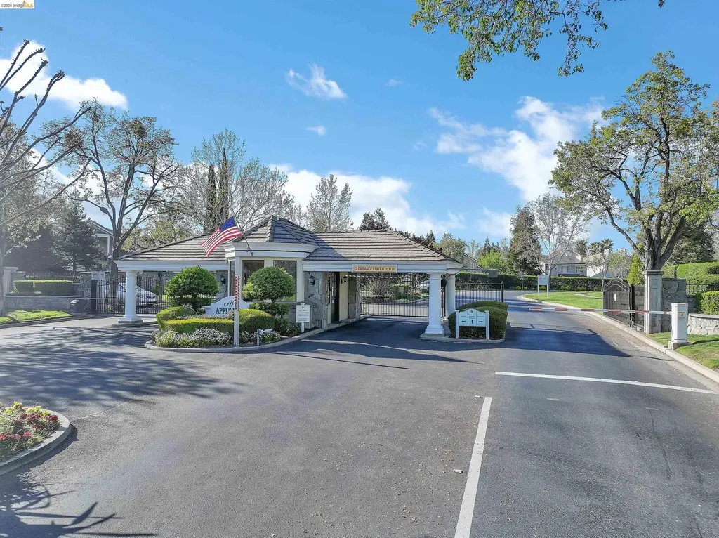 2037 Newton Drive Brentwood CA 94513