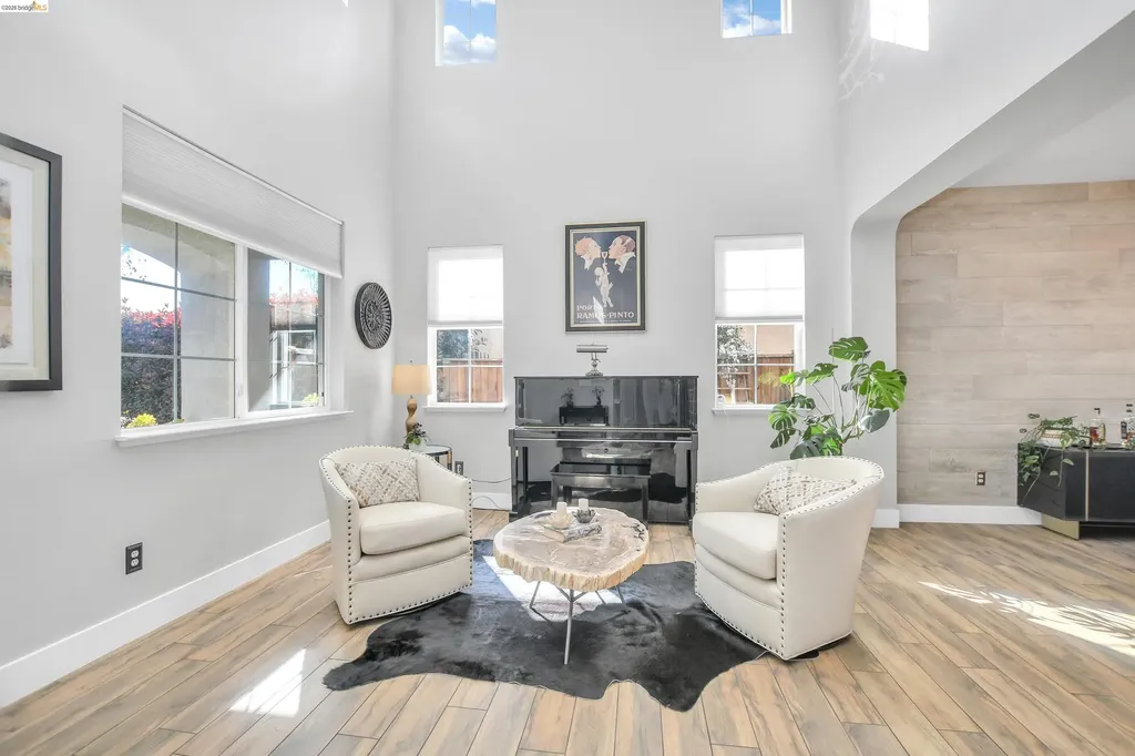 2037 Newton Drive Brentwood CA 94513