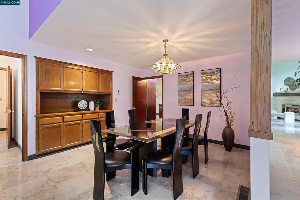 39 Mira Loma Road Orinda CA 94563