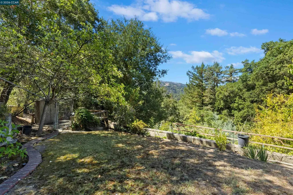 39 Mira Loma Road Orinda CA 94563