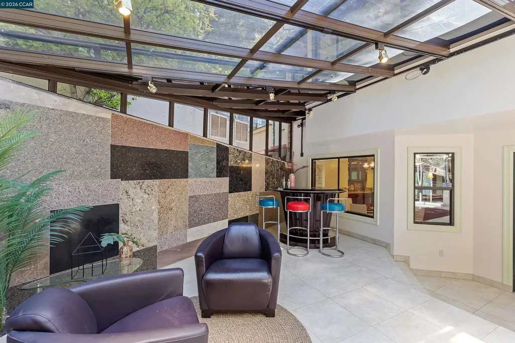 39 Mira Loma Road Orinda CA 94563