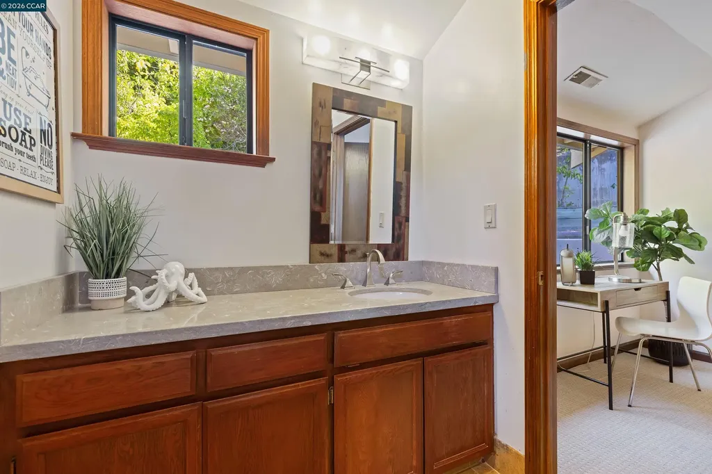 39 Mira Loma Road Orinda CA 94563