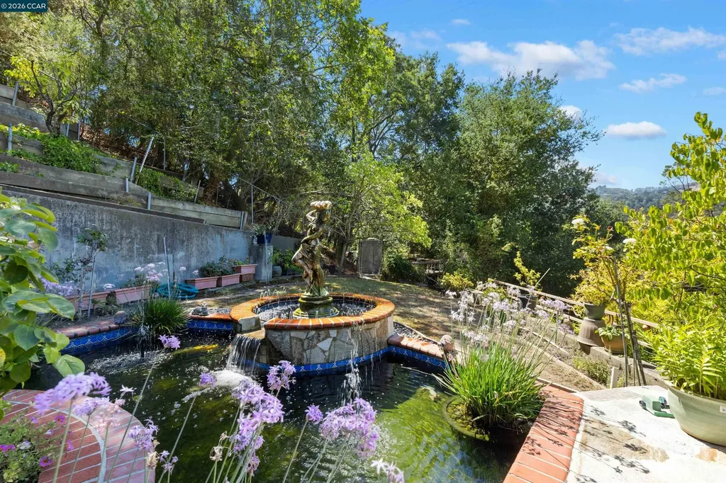 39 Mira Loma Road Orinda CA 94563