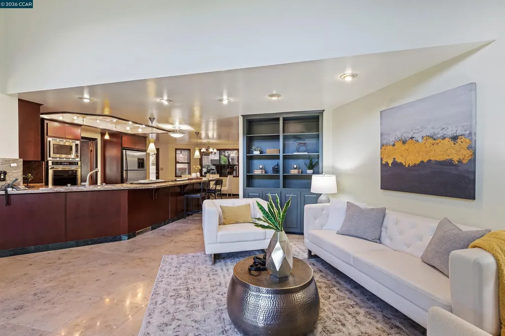 39 Mira Loma Road Orinda CA 94563