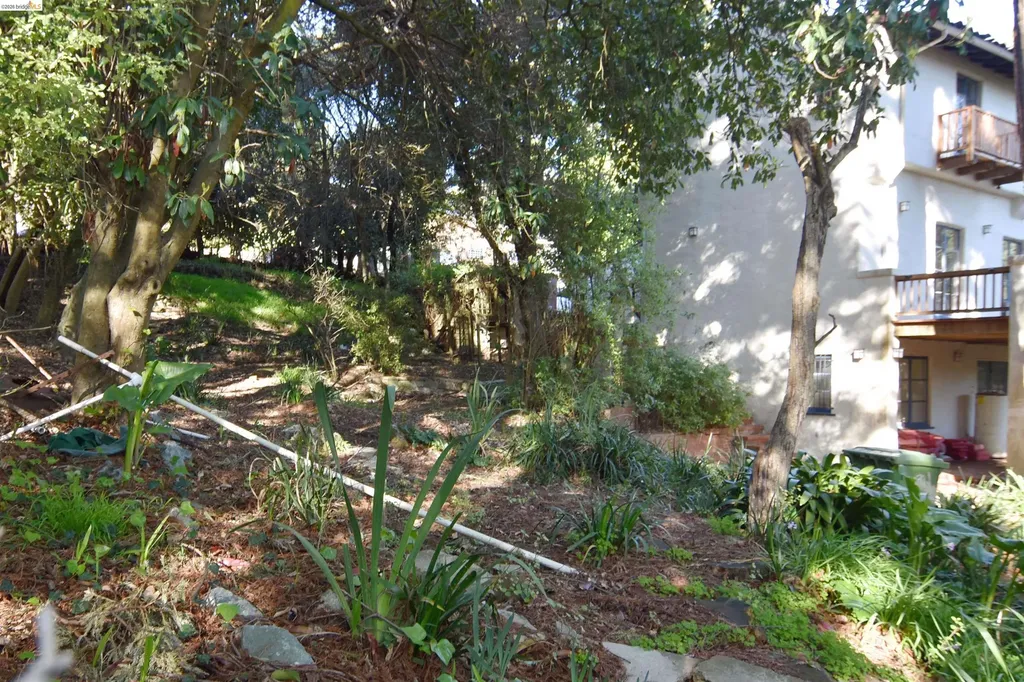 962 Regal Road Berkeley CA 94708