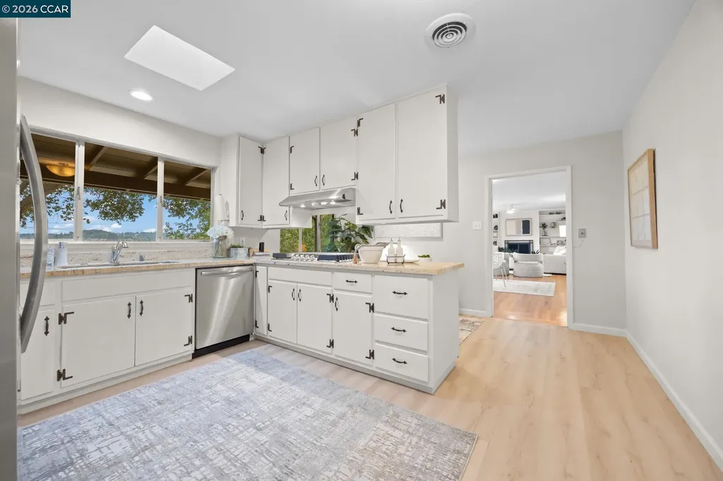 6 Lucille Way Orinda CA 94563