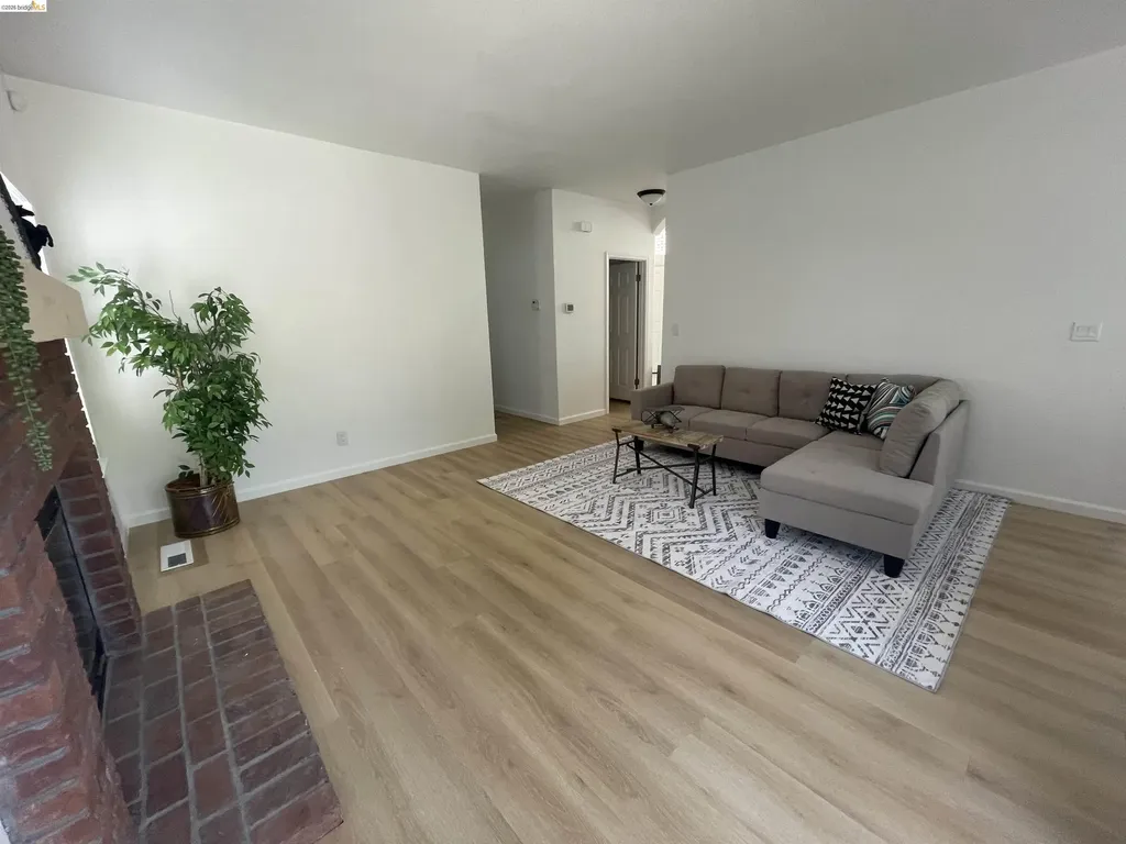 2117 Mark Twain Drive Antioch CA 94531