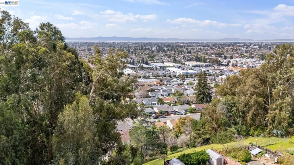 25910 Westview Way Hayward CA 94542