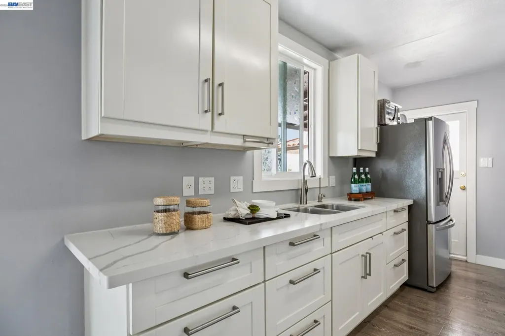 25910 Westview Way Hayward CA 94542