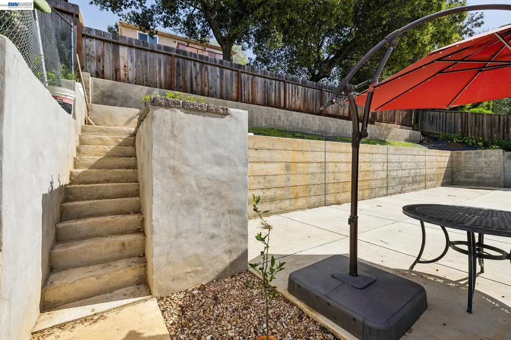 25910 Westview Way Hayward CA 94542
