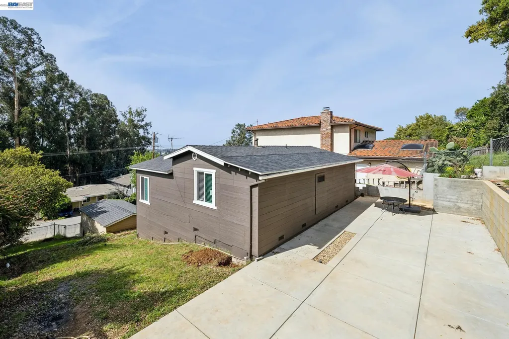 25910 Westview Way Hayward CA 94542