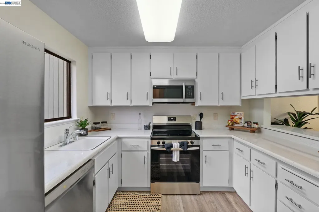 17999 Firestone Road Hayward CA 94541