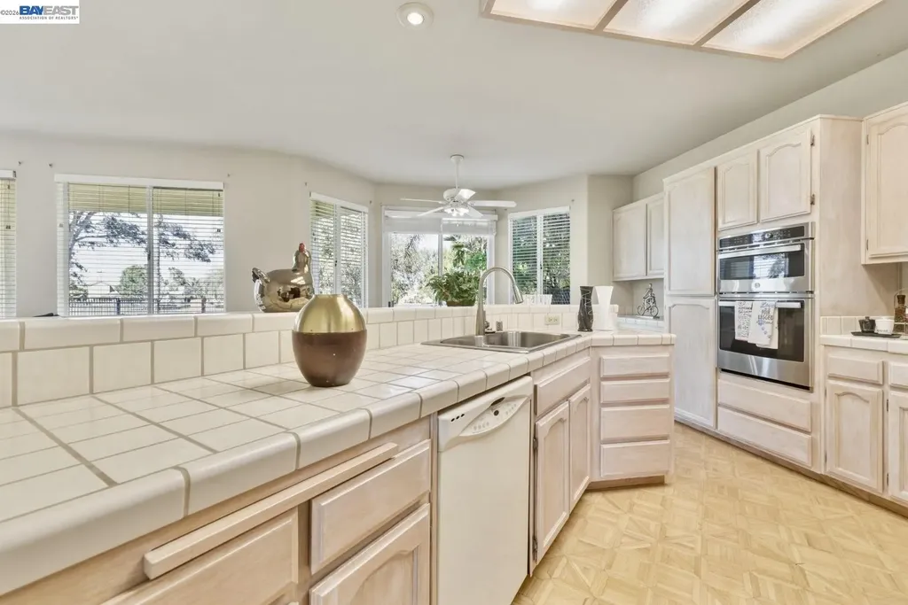 2595 Cherry Hills Drive Discovery Bay CA 94505