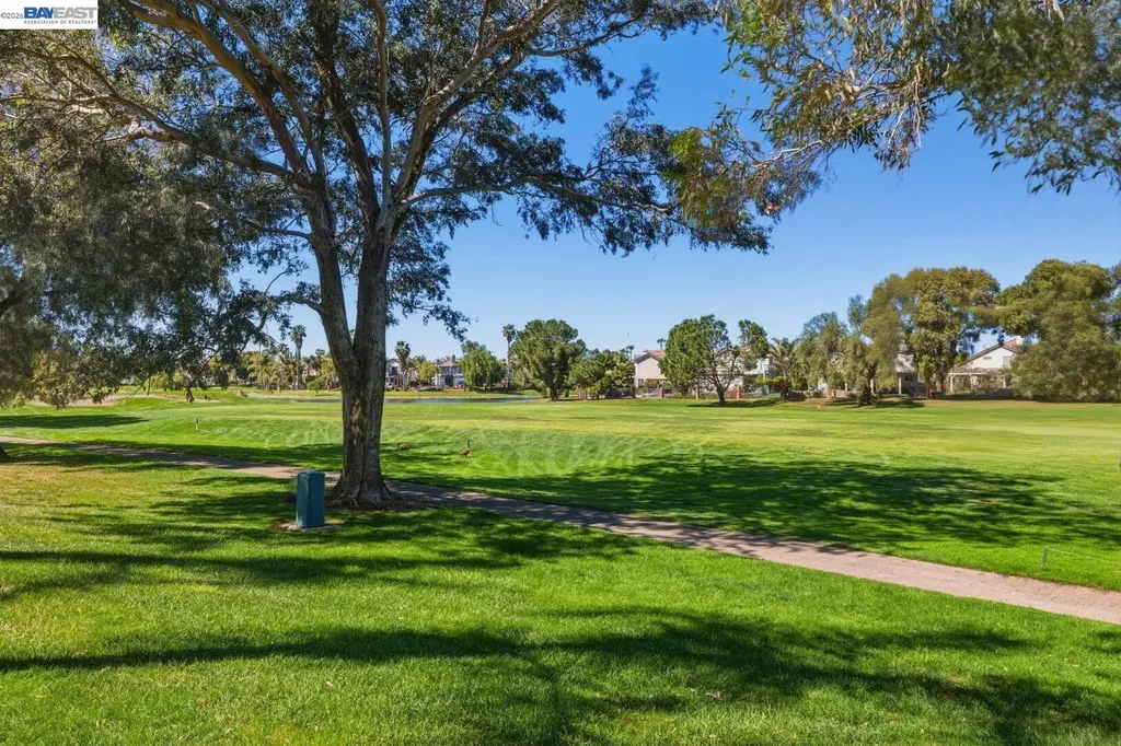 2595 Cherry Hills Drive Discovery Bay CA 94505