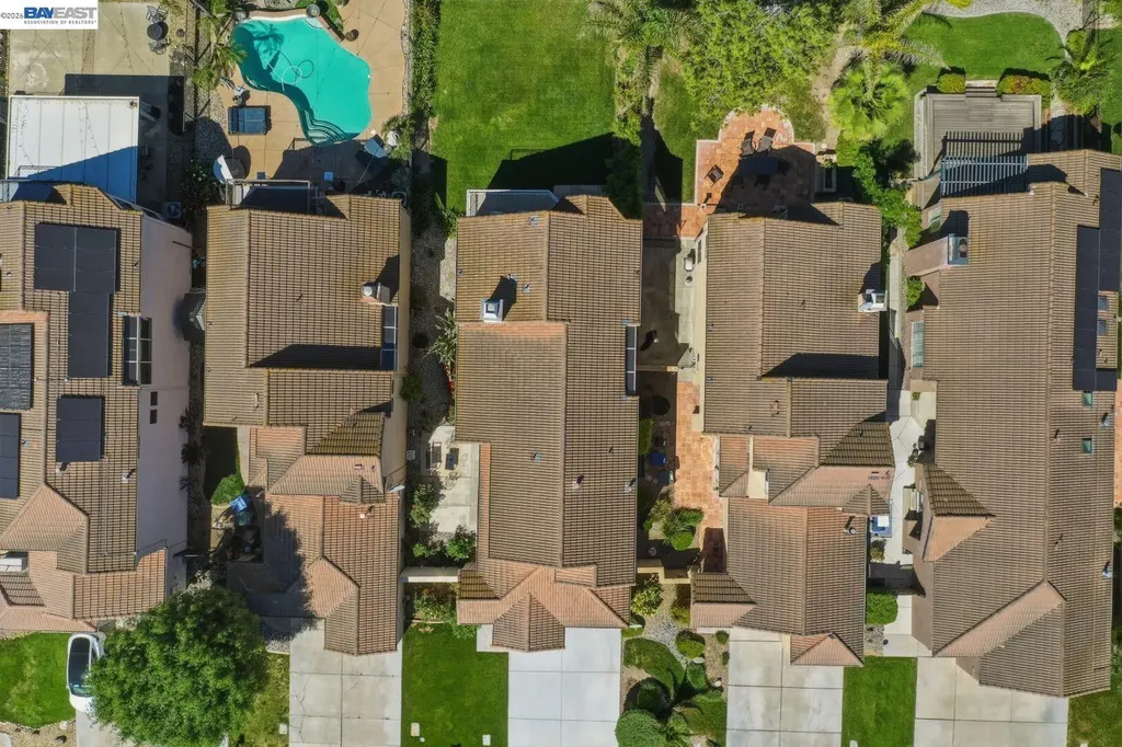 2595 Cherry Hills Drive Discovery Bay CA 94505