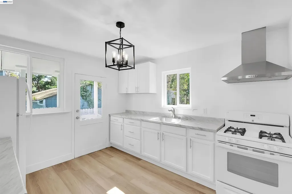 1467 Clay Street Hayward CA 94541