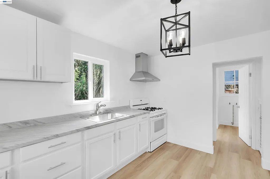 1467 Clay Street Hayward CA 94541