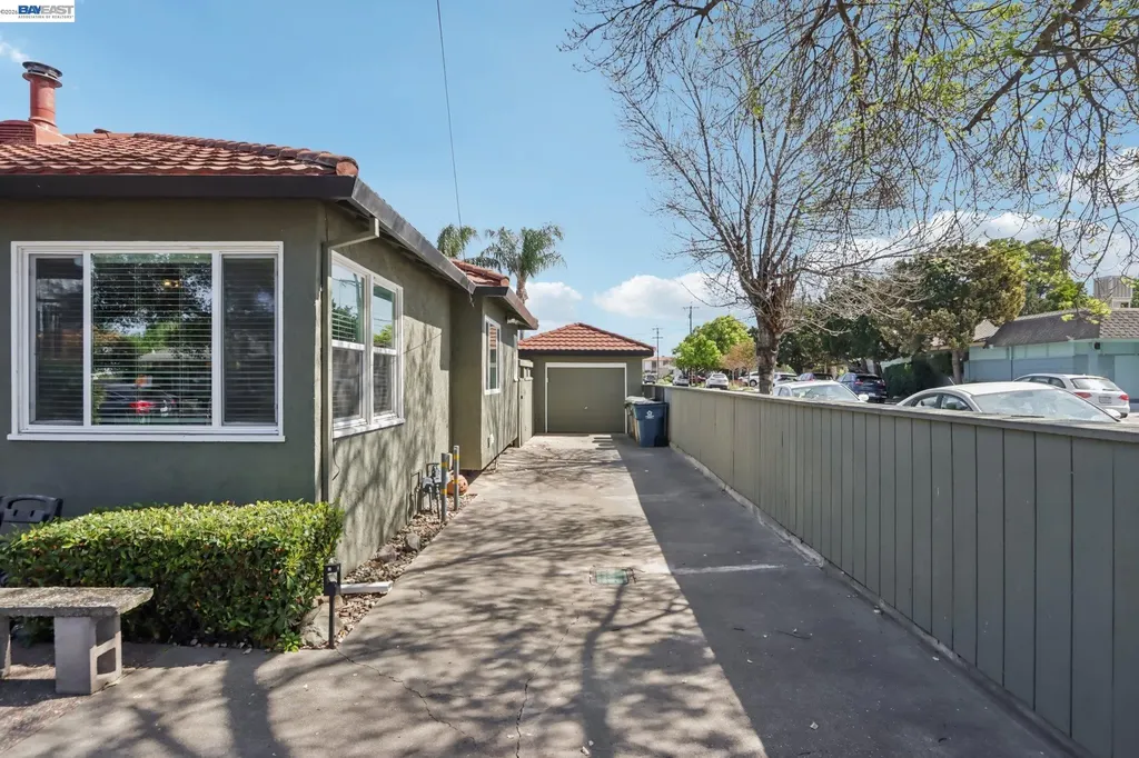 1411 C Street Antioch CA 94509