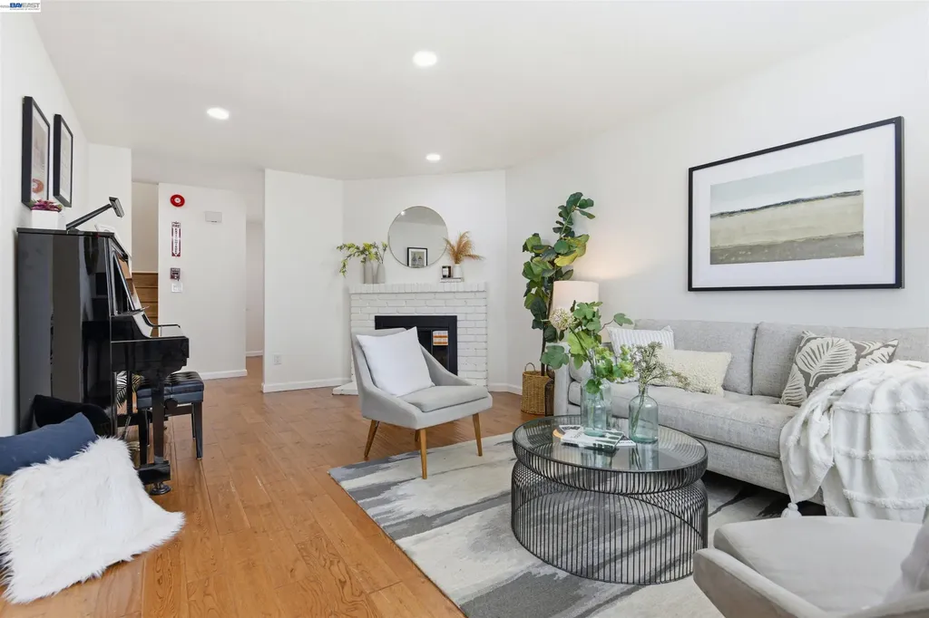8318 Mulberry Place Dublin CA 94568
