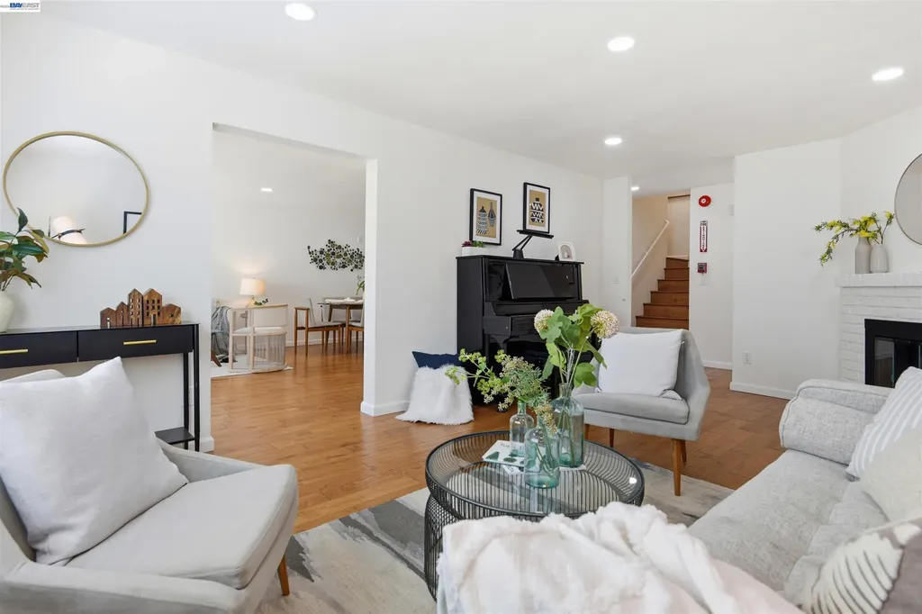 8318 Mulberry Place Dublin CA 94568