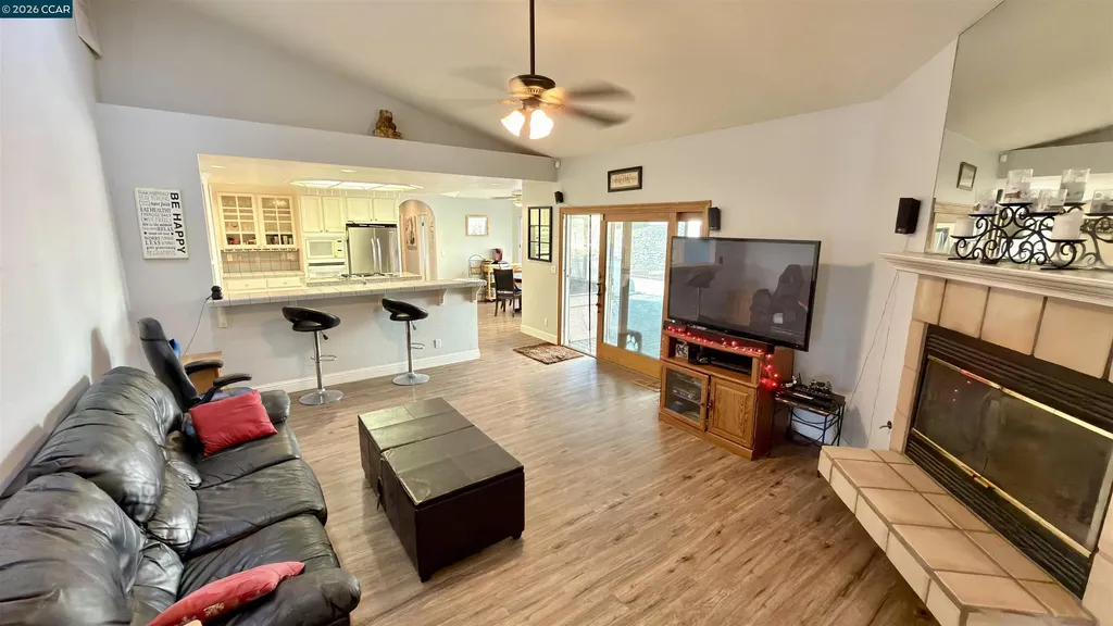5593 Edgeview Drive Discovery Bay CA 94505